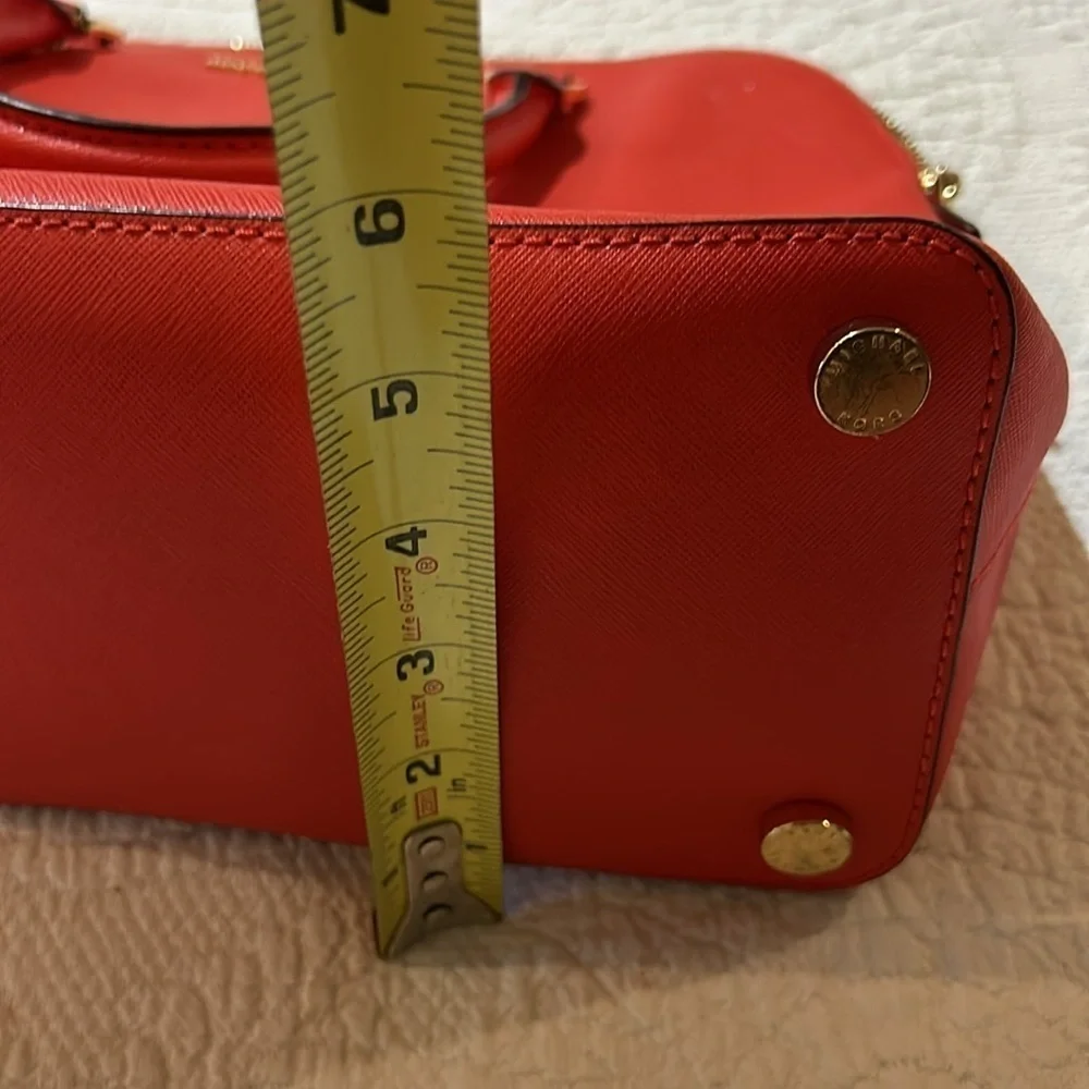 Michael Kors Orange hand bag/crossbody